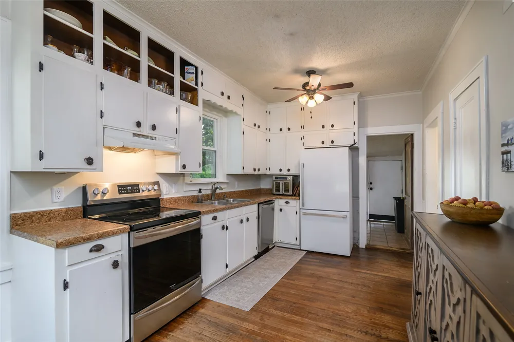 208 Louisiana Street Belcher, LA 71004