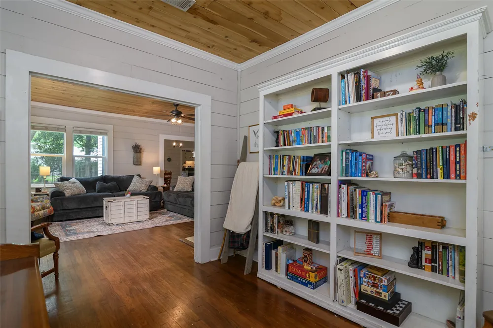 208 Louisiana Street Belcher, LA 71004