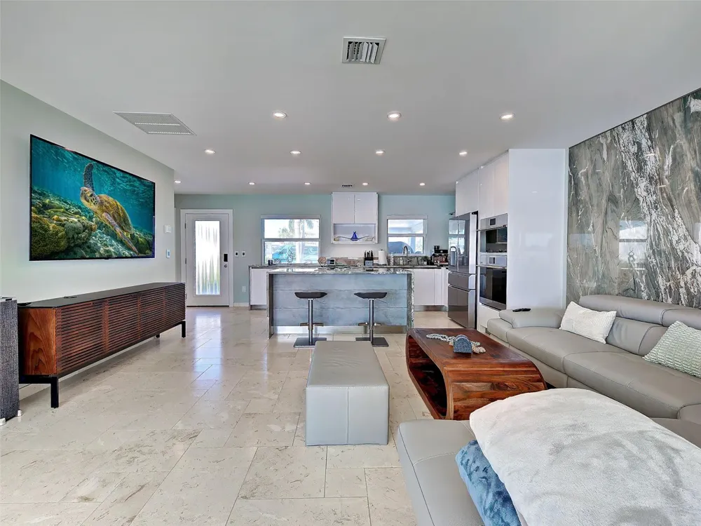 885 WHITE CAP CIRCLE #34 Venice, FL 34285