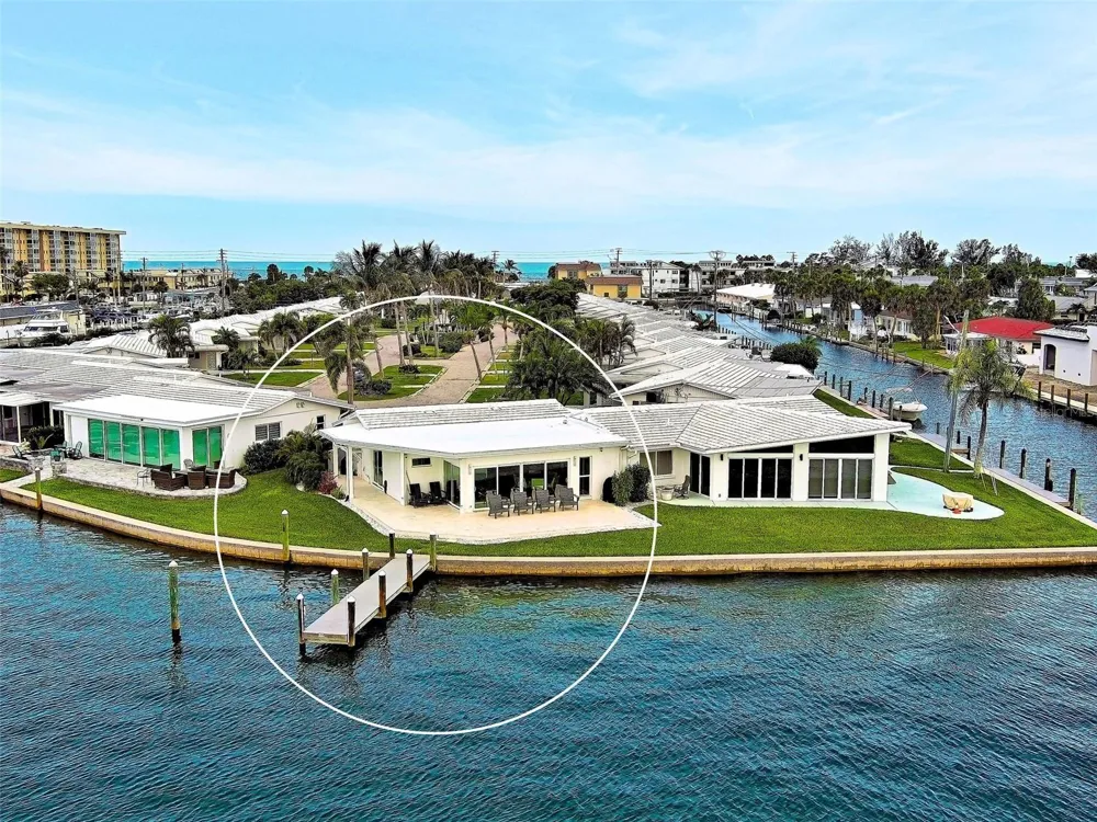 885 WHITE CAP CIRCLE #34 Venice, FL 34285
