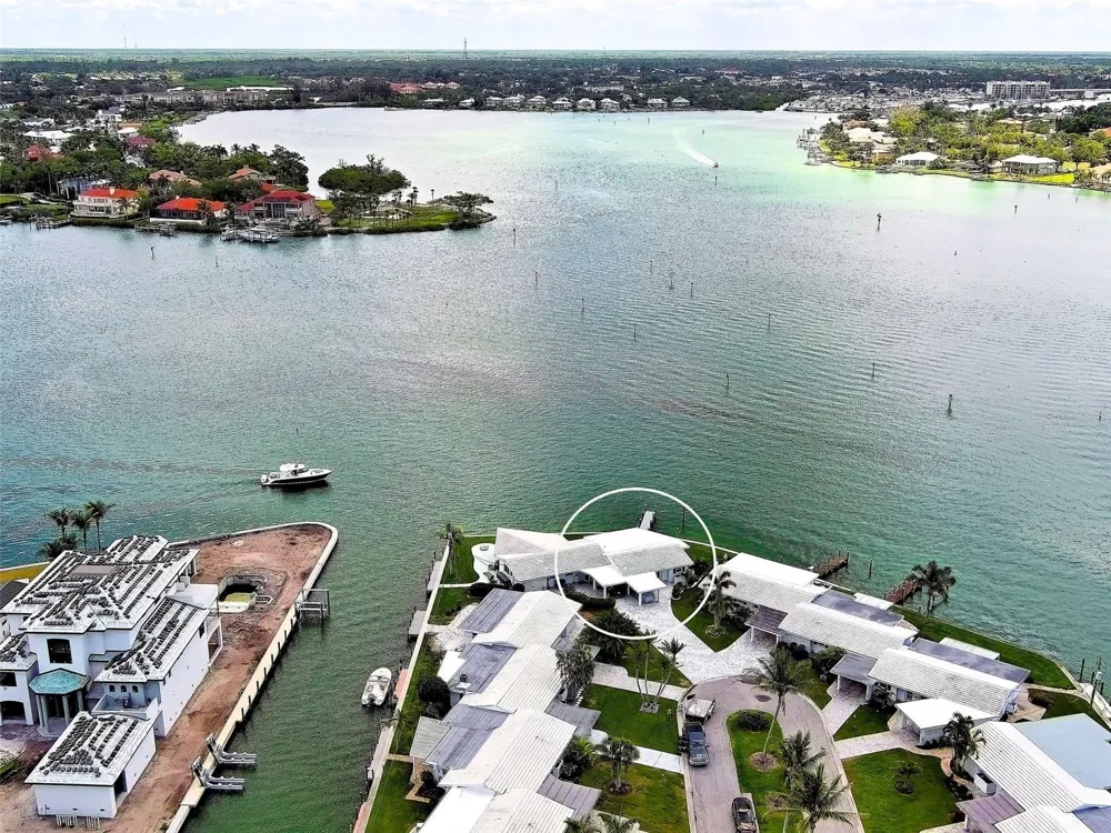 885 WHITE CAP CIRCLE #34 Venice, FL 34285