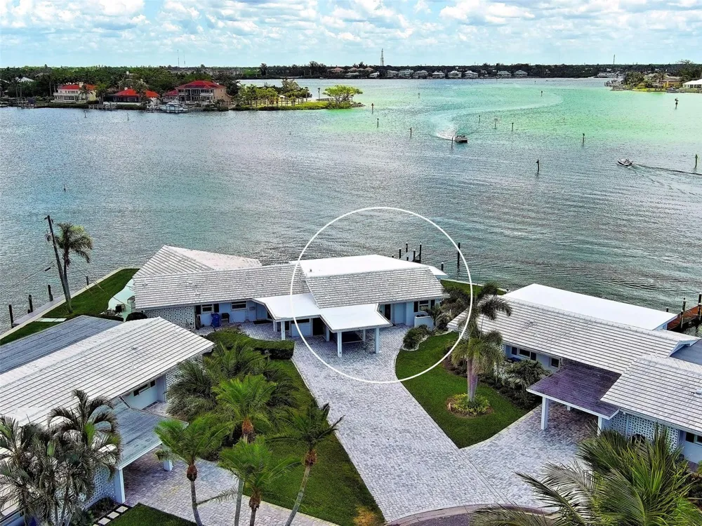 885 WHITE CAP CIRCLE #34 Venice, FL 34285