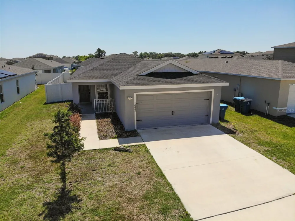 1923 GOLDEN BEAK DRIVE Eagle Lake, FL 33839