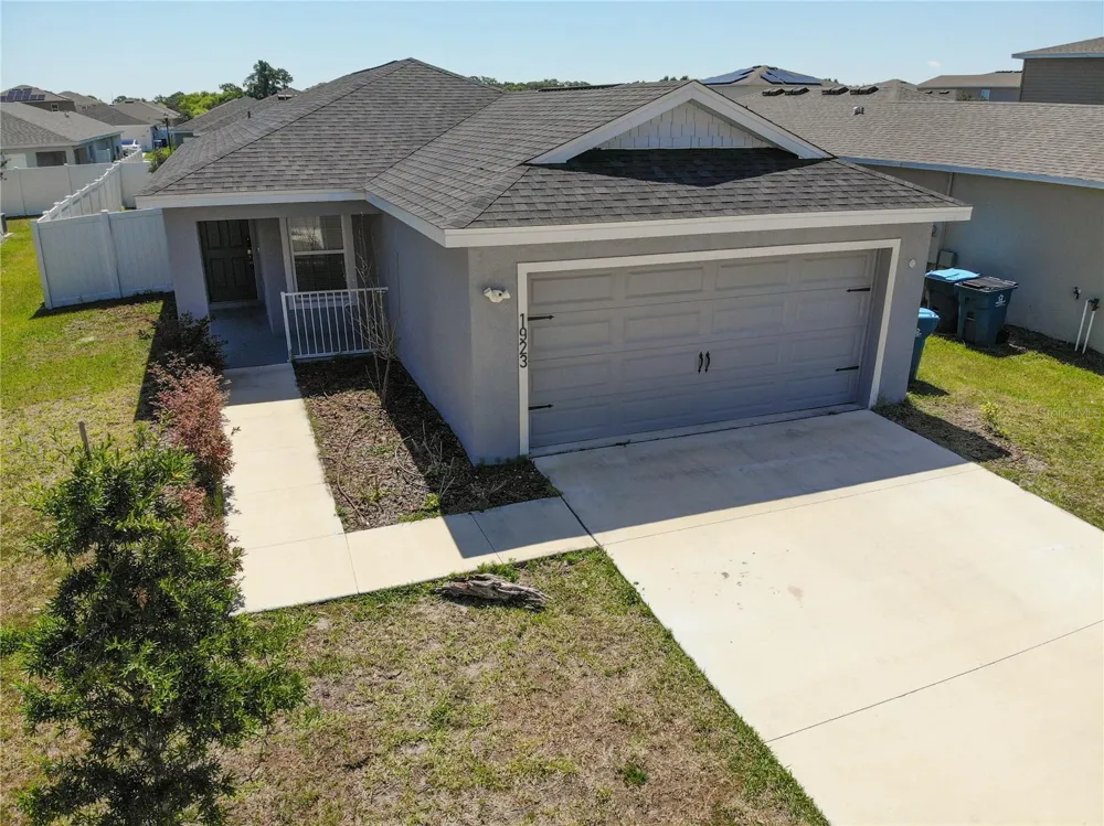 1923 GOLDEN BEAK DRIVE Eagle Lake, FL 33839