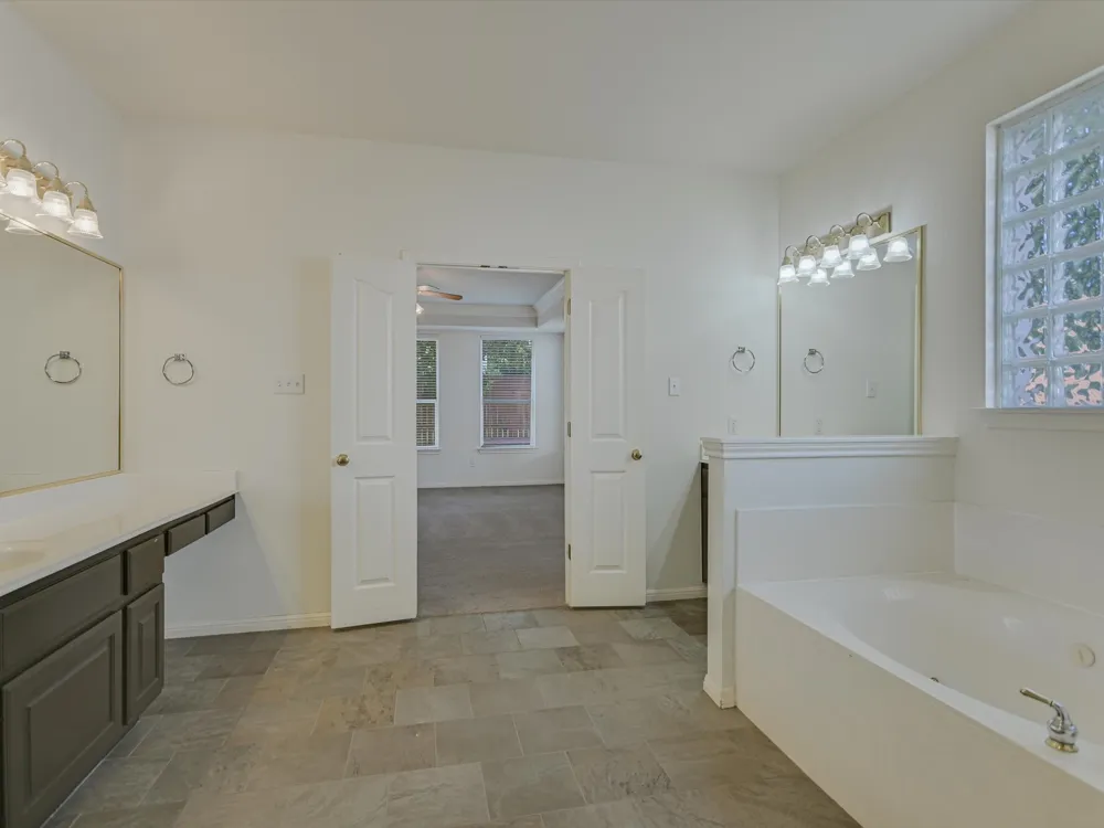 2007 Forest Hill Cove Round Rock, TX 78665