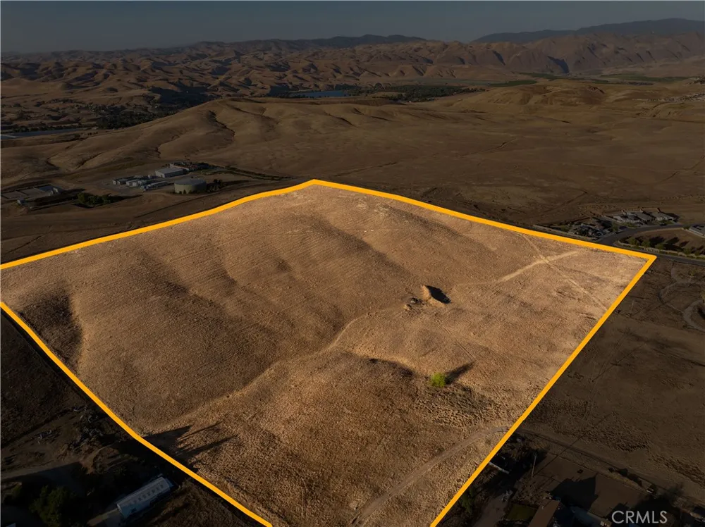 7000 Valley Lane Bakersfield, CA 93306