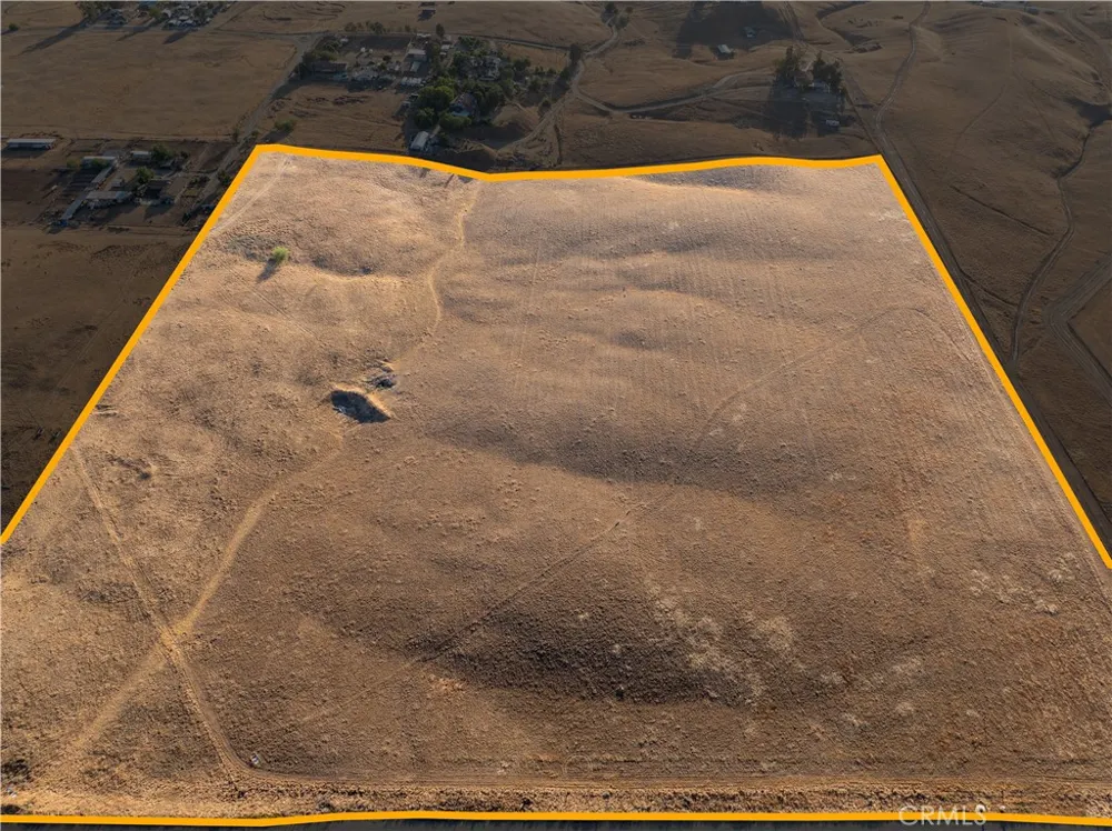7000 Valley Lane Bakersfield, CA 93306