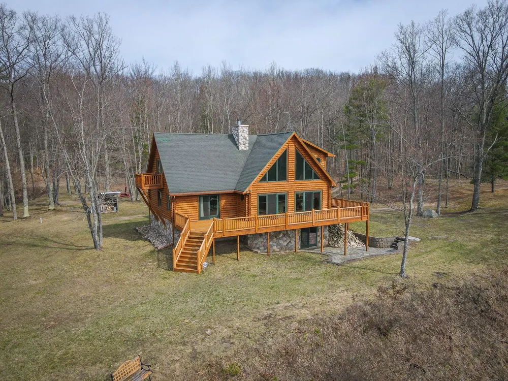 9184 M-37 Wellston, MI 49689