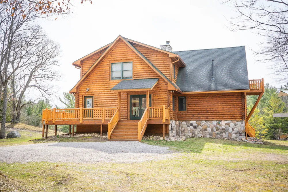 9184 M-37 Wellston, MI 49689