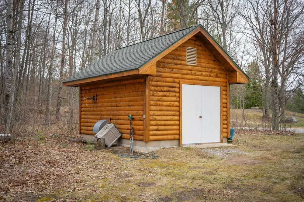 9184 M-37 Wellston, MI 49689