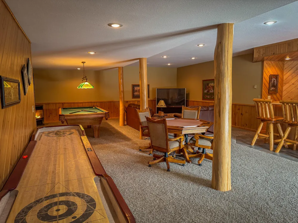 9184 M-37 Wellston, MI 49689