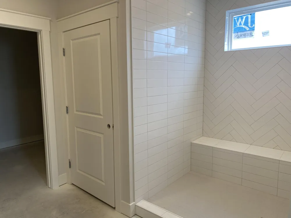 4715 Knapp Bluff Drive NE Grand Rapids, MI 49525