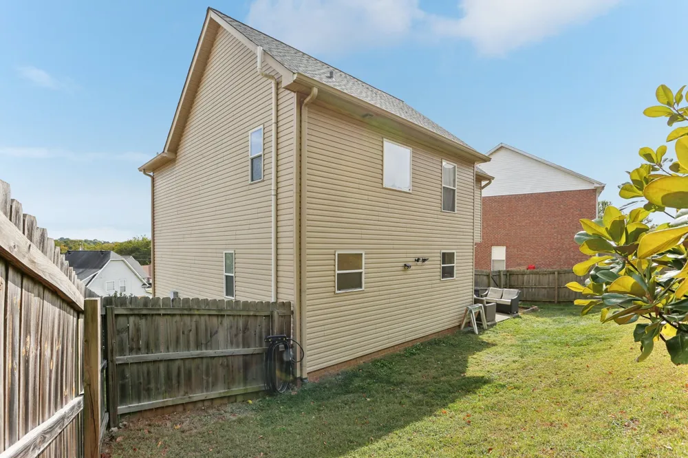 2048 Harvest Ln Nashville, TN 37218
