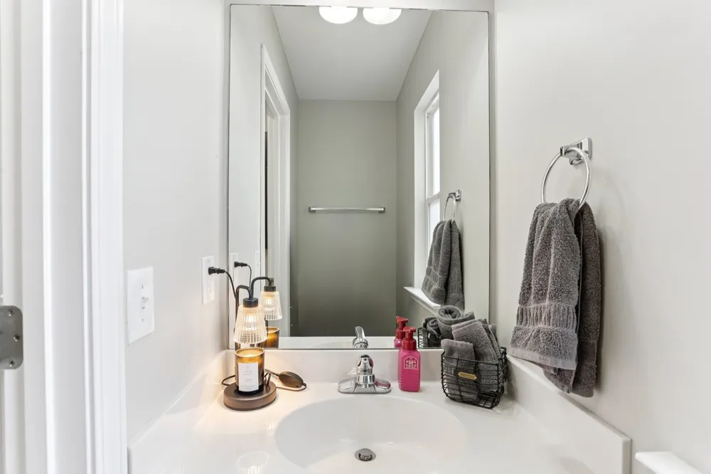 2048 Harvest Ln Nashville, TN 37218