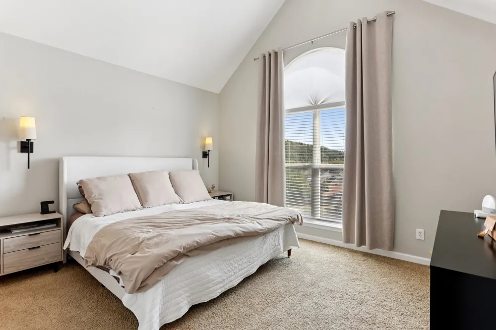 2048 Harvest Ln Nashville, TN 37218
