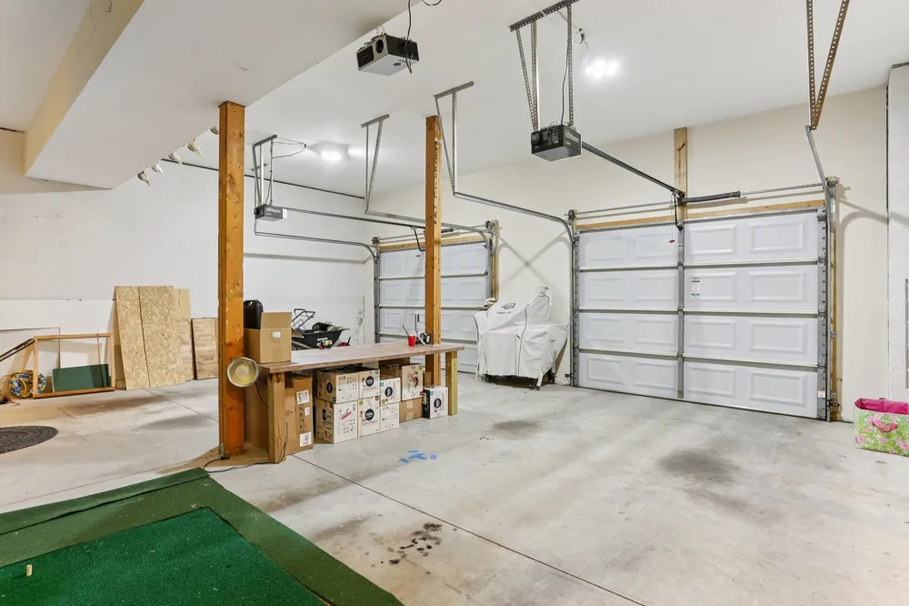 2048 Harvest Ln Nashville, TN 37218