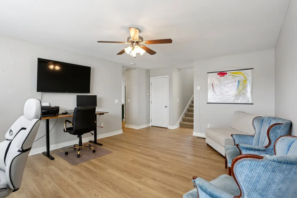 2048 Harvest Ln Nashville, TN 37218