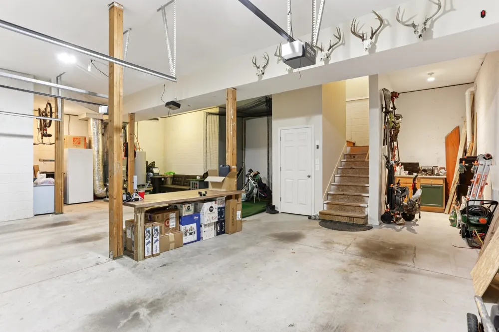 2048 Harvest Ln Nashville, TN 37218