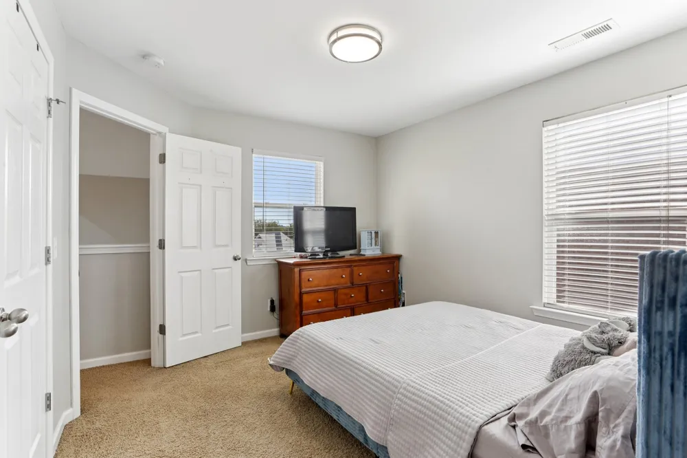 2048 Harvest Ln Nashville, TN 37218