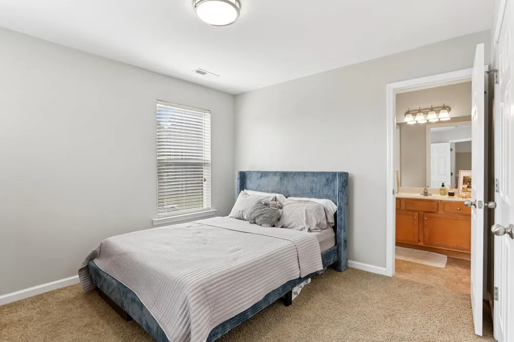 2048 Harvest Ln Nashville, TN 37218