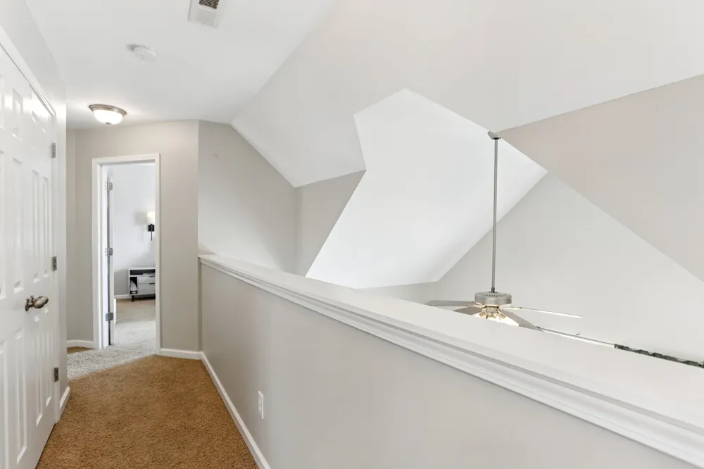 2048 Harvest Ln Nashville, TN 37218