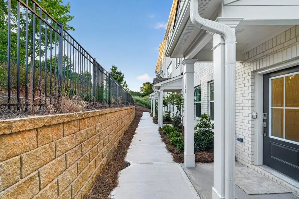 100 Epperly Way Tucker, GA 30084