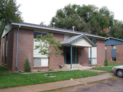 1309 Burton Court