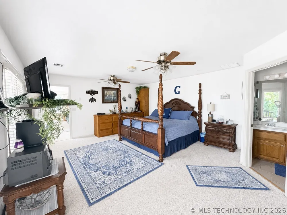 114537 Spring Creek Eufaula, OK 74432