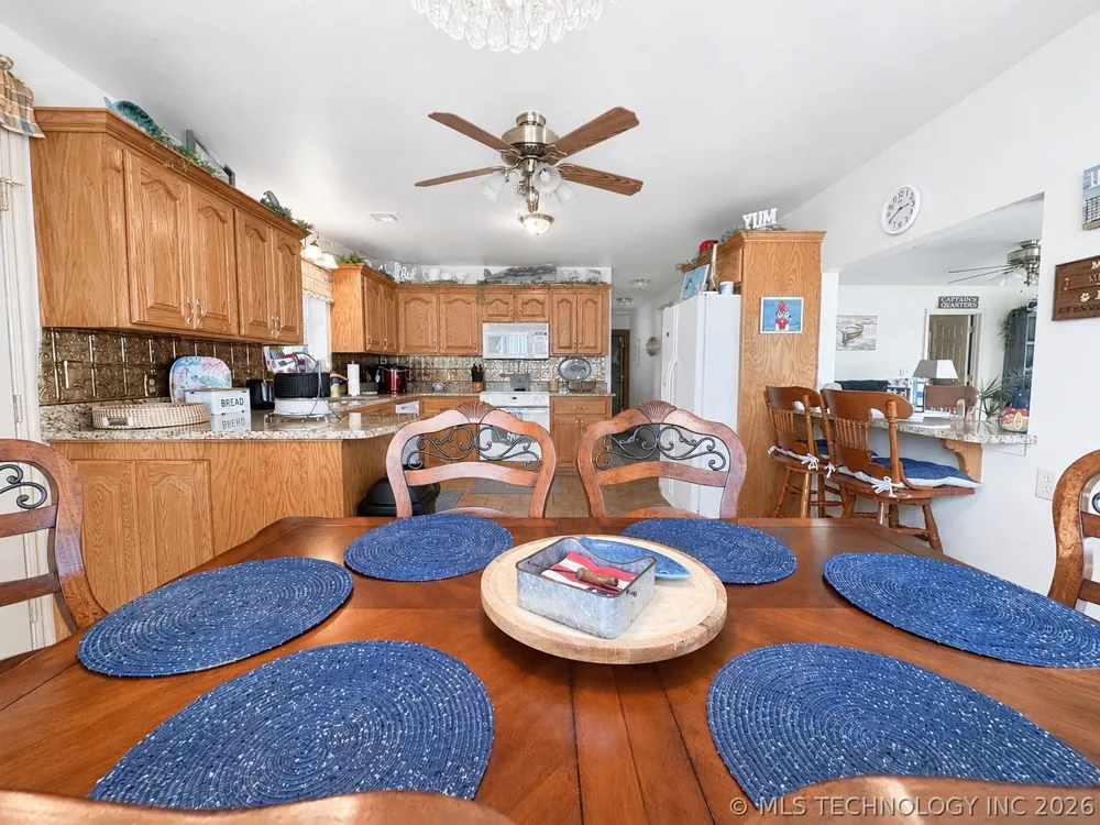 114537 Spring Creek Eufaula, OK 74432