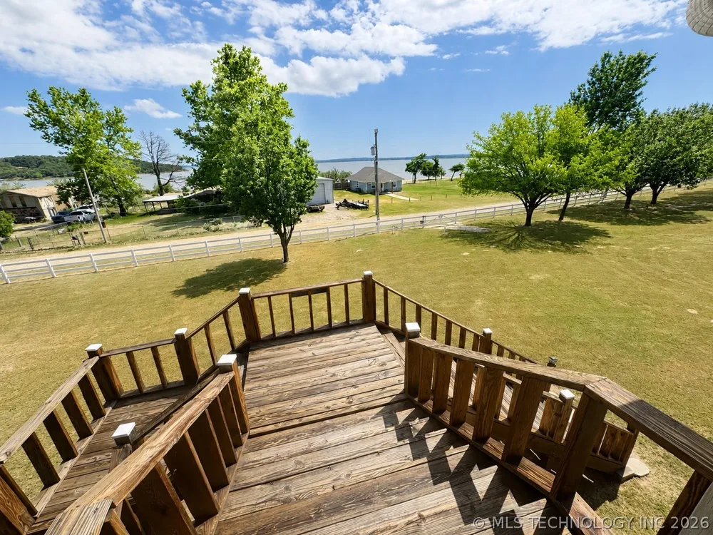 114537 Spring Creek Eufaula, OK 74432