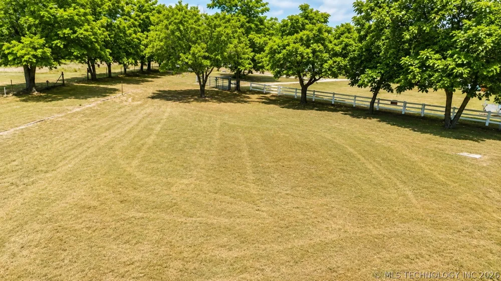 114537 Spring Creek Eufaula, OK 74432