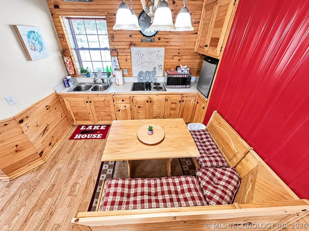 114537 Spring Creek Eufaula, OK 74432