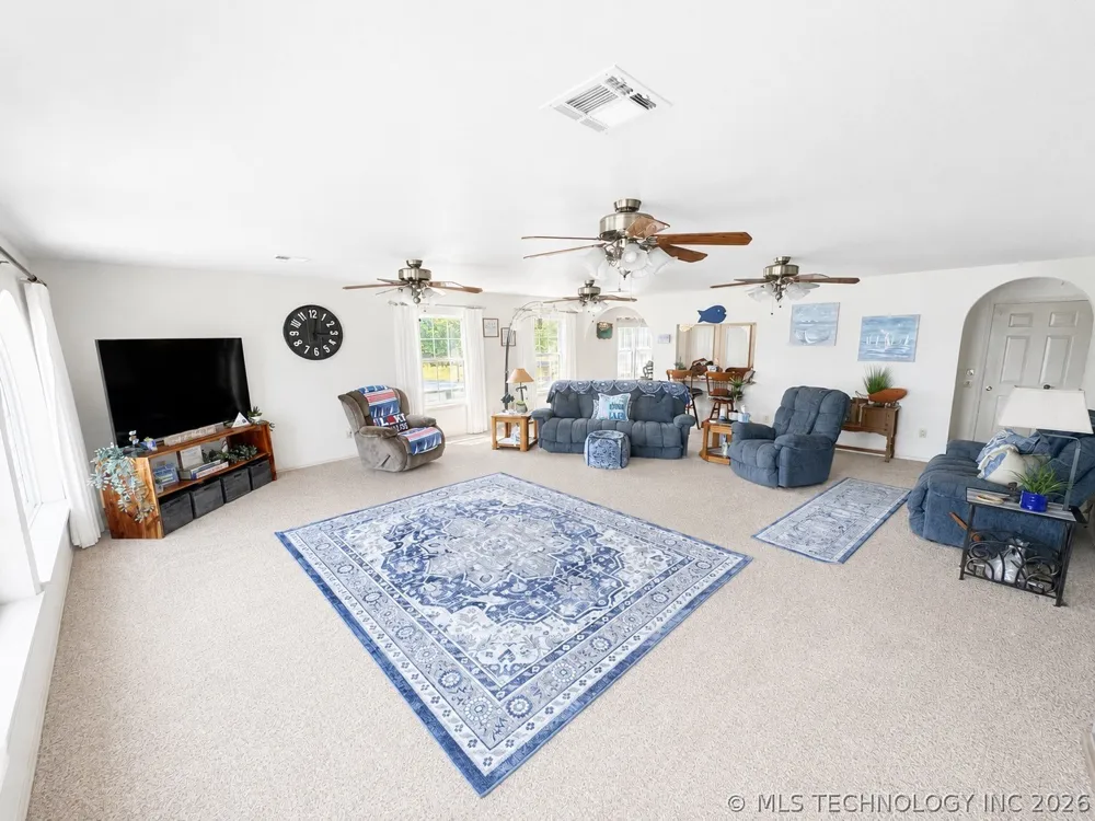 114537 Spring Creek Eufaula, OK 74432