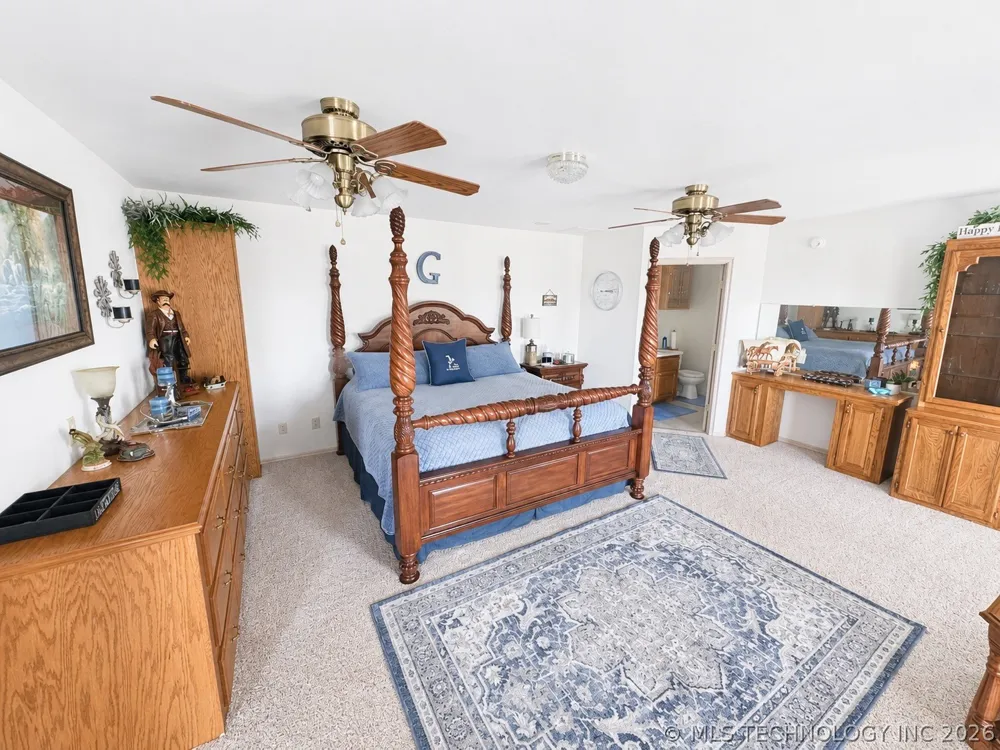 114537 Spring Creek Eufaula, OK 74432