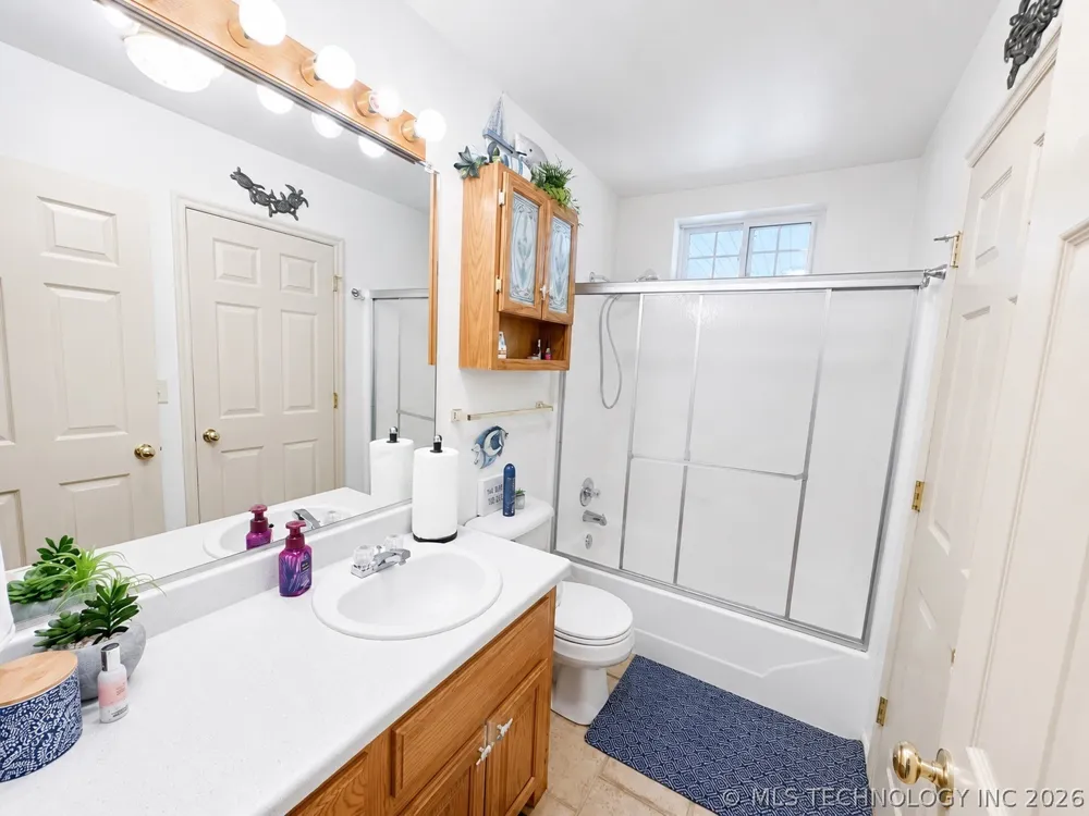 114537 Spring Creek Eufaula, OK 74432