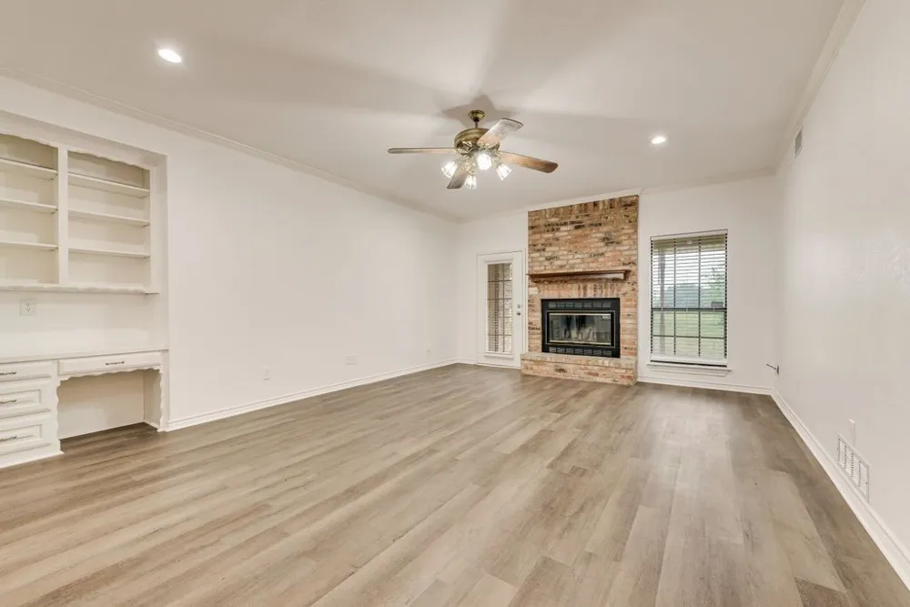 1627 Easy Street Seagoville, TX 75159