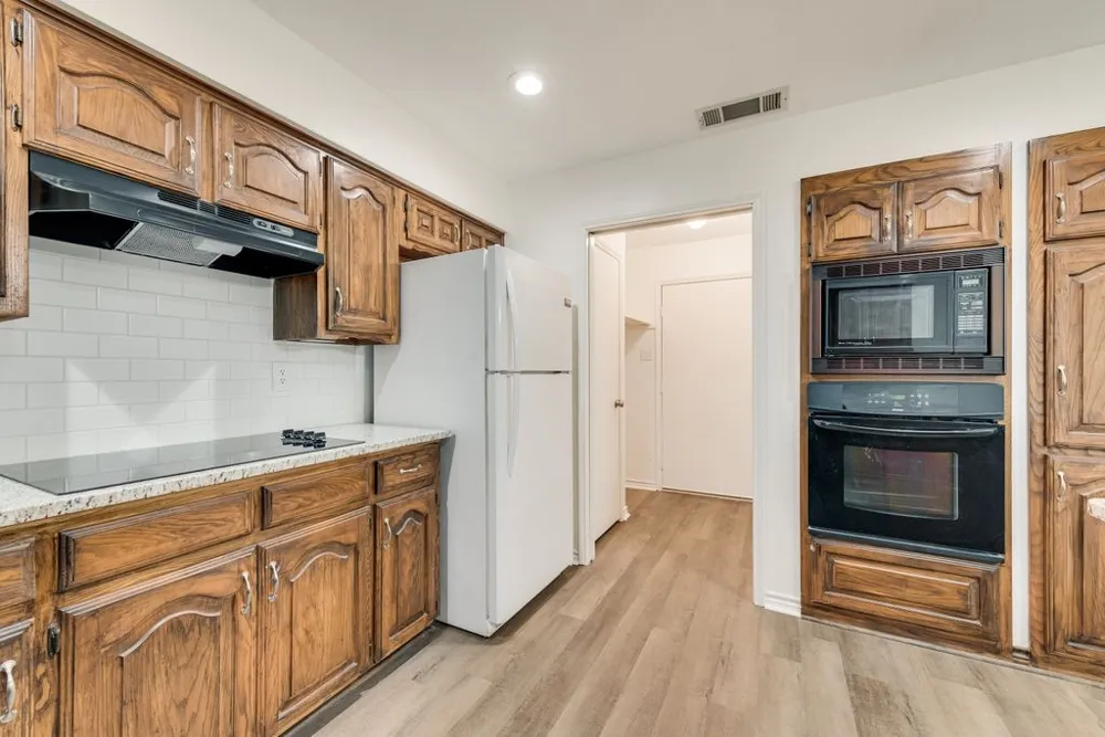 1627 Easy Street Seagoville, TX 75159