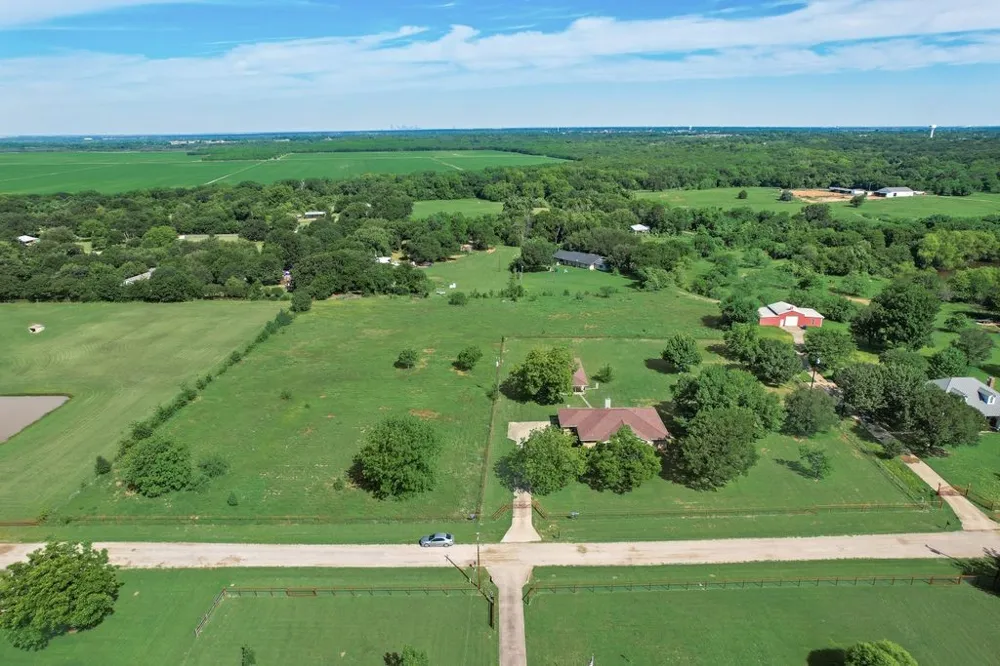 1627 Easy Street Seagoville, TX 75159