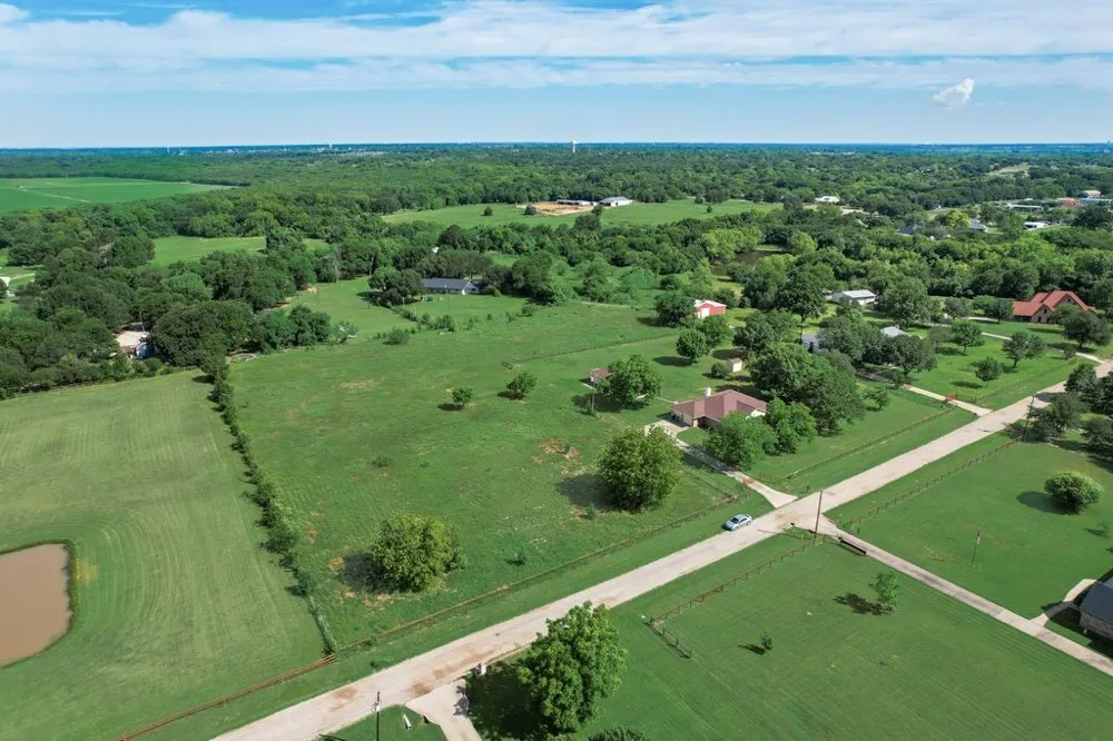 1627 Easy Street Seagoville, TX 75159