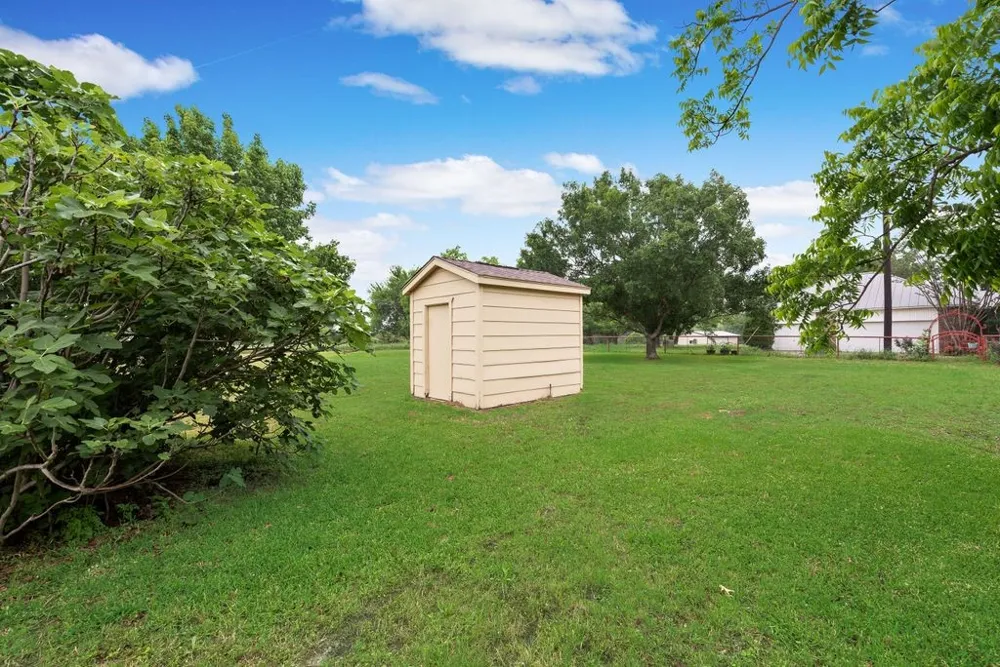 1627 Easy Street Seagoville, TX 75159