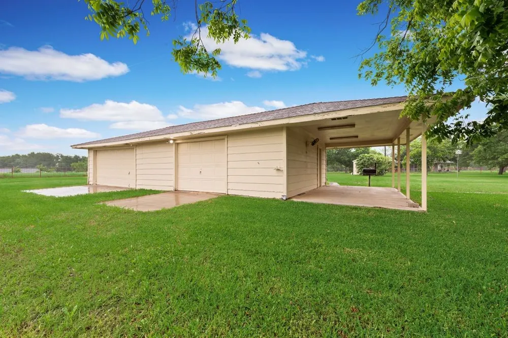 1627 Easy Street Seagoville, TX 75159