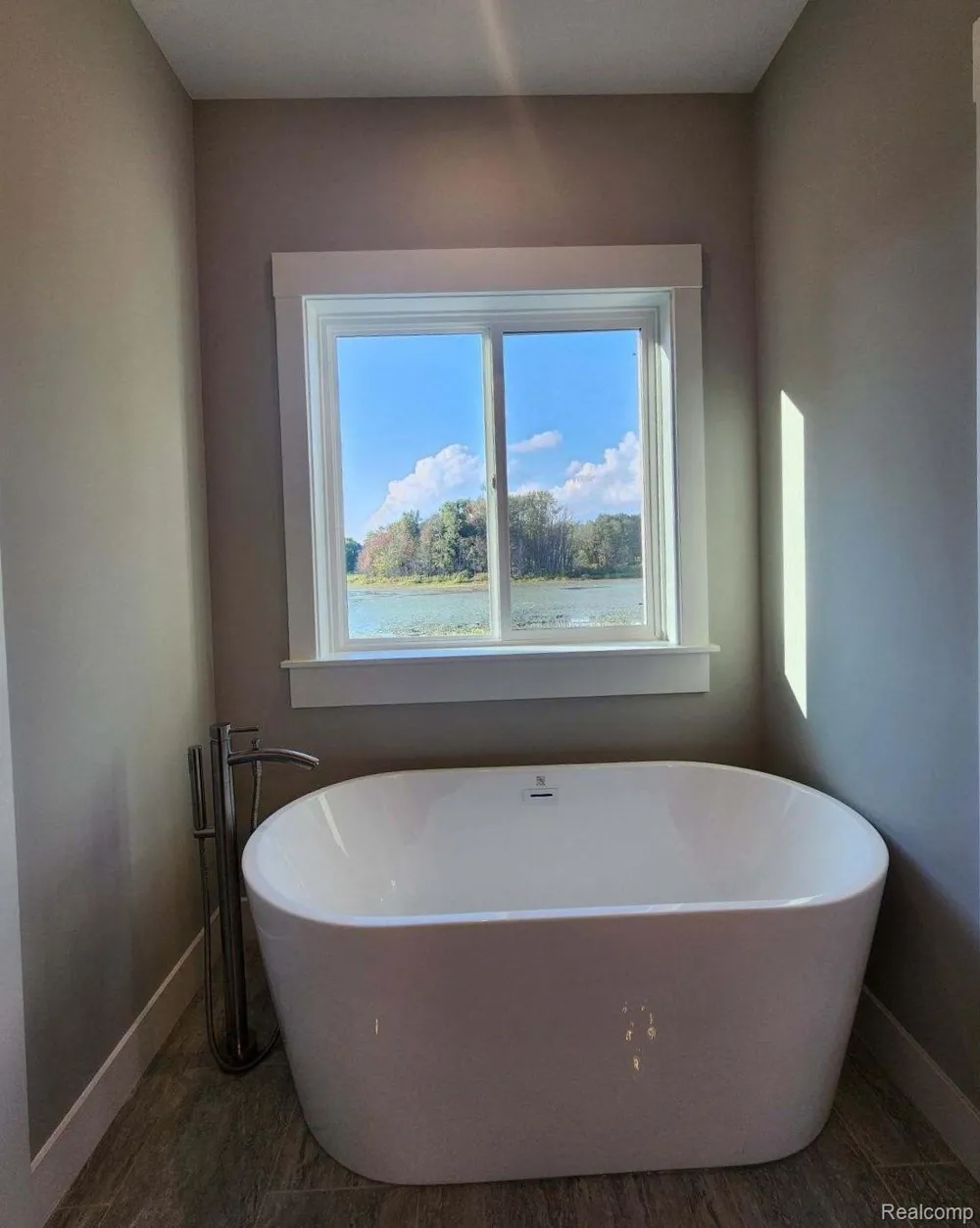 1 Leith St Brighton City, MI 48116