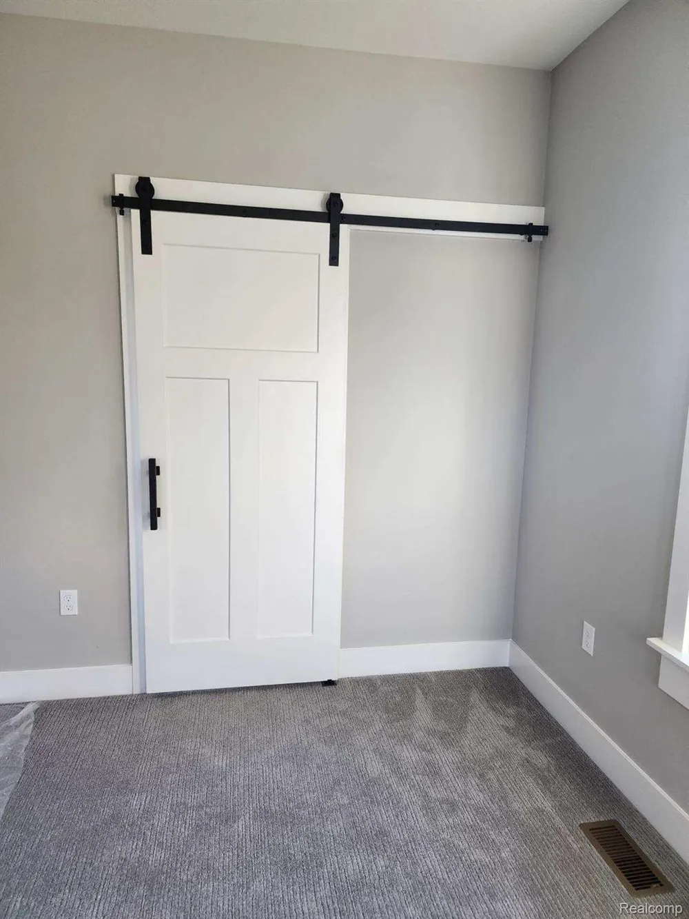 1 Leith St Brighton City, MI 48116