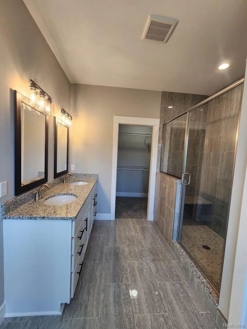 1 Leith St Brighton City, MI 48116