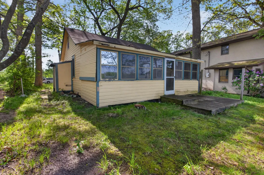 5036 Schrah Drive Waterloo Township, MI 49259