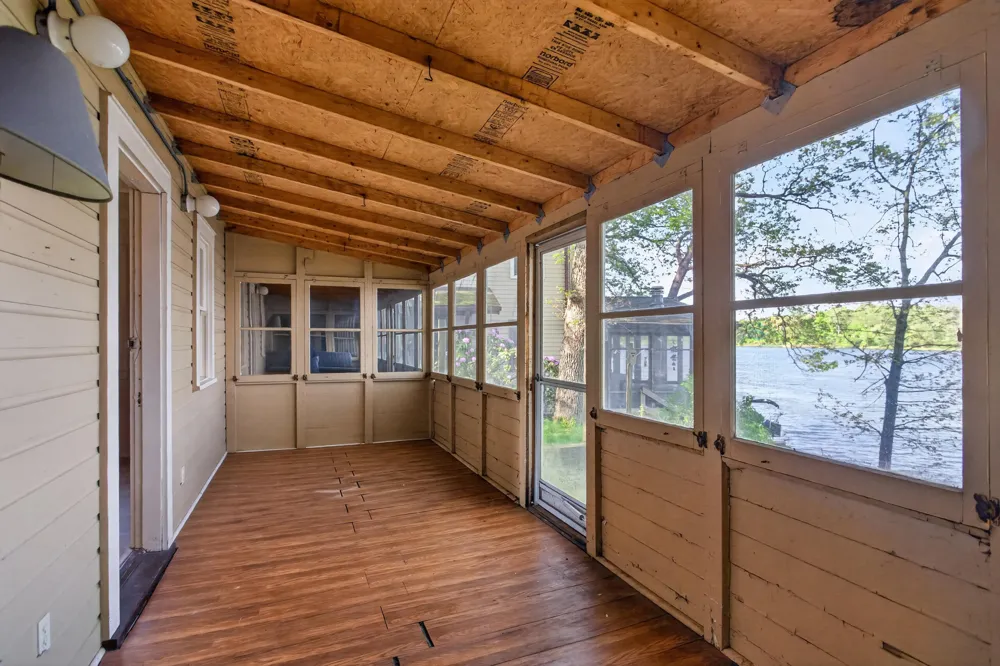 5036 Schrah Drive Waterloo Township, MI 49259
