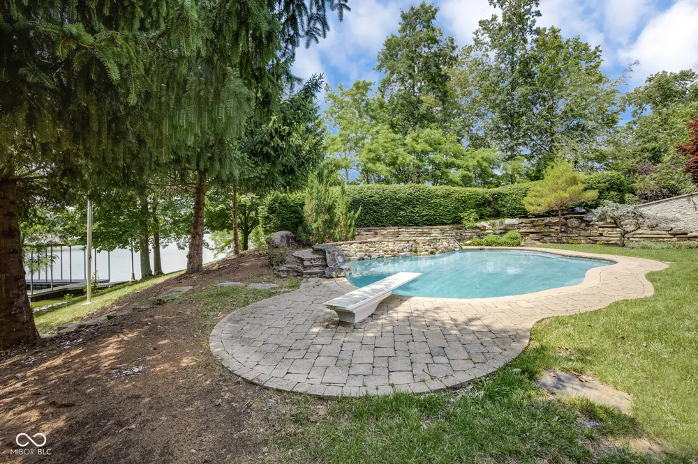 13198 County Road 400 E Batesville, IN 47006