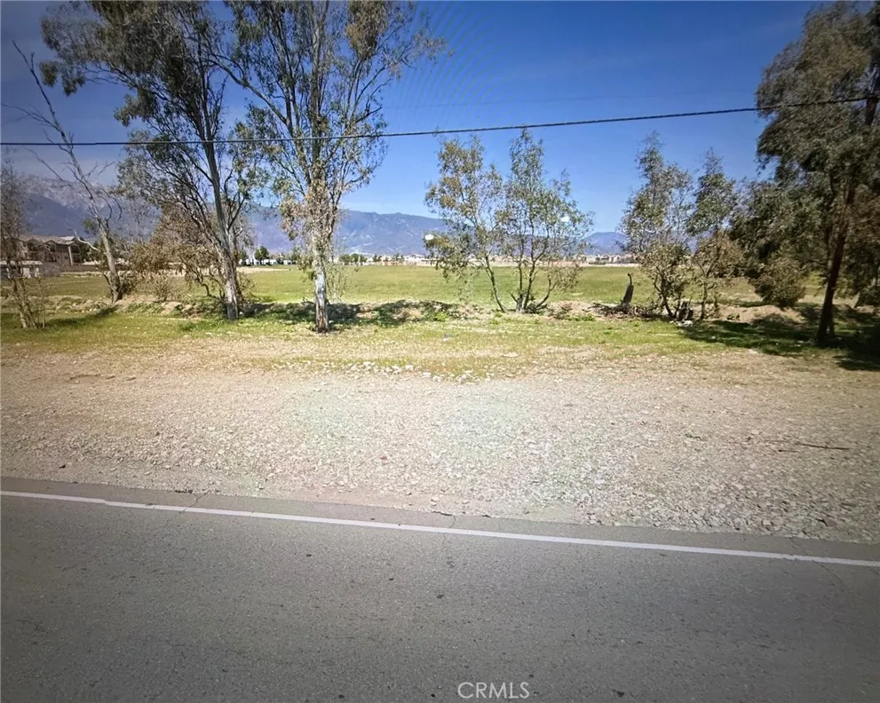 15254 Foothill Fontana, CA 92335