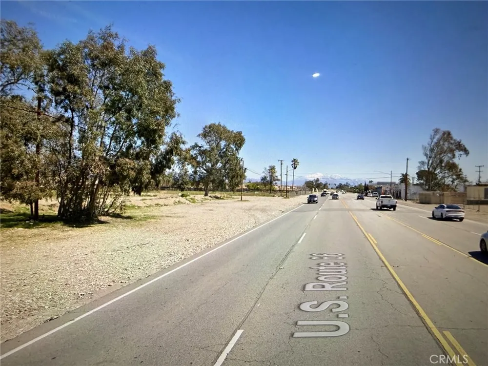 15254 Foothill Fontana, CA 92335