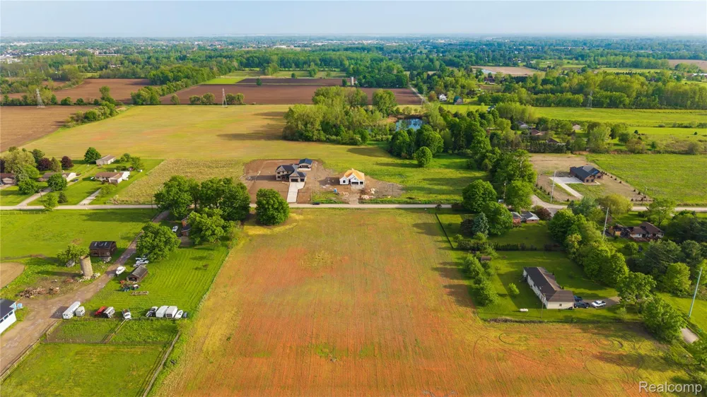 27705 Hagen Road Chesterfield Township, MI 48051